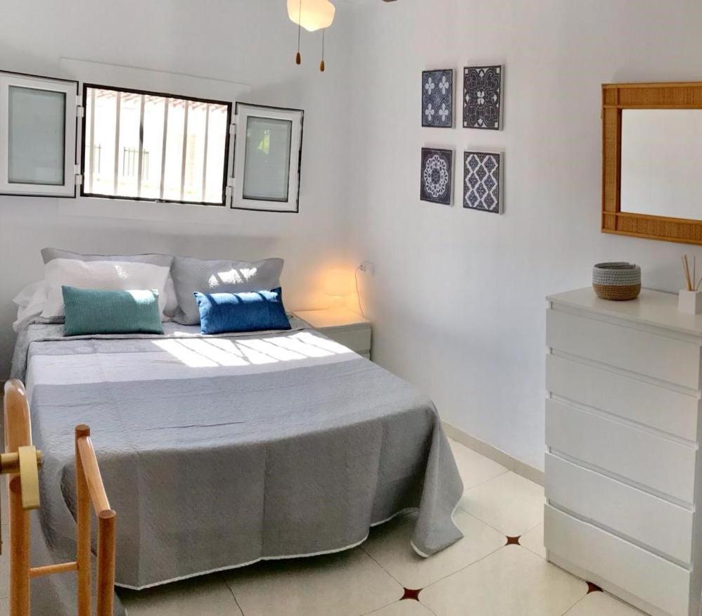 Vila Adosado De 140M2 Con Terraza A 50 M De La Playa Denia Exteriér fotografie